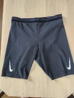 ナイキ　エアロスイフト　ハーフタイツ