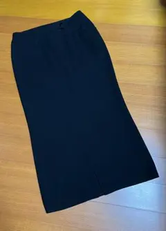 MOGA ブラック　タイトスカートのサムネイル