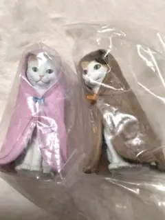 ねこくるみ 白ねこ 三毛ねこ 猫フィギュア　ねこガチャガチャ　ネコカプセルトイ