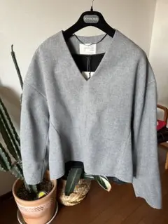 グレー Vネック シャツ 長袖　新品未使用