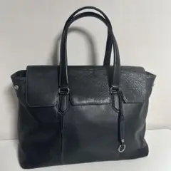フラップビジネスバッグ　レザー　ブラック