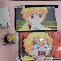 鬼滅の刃ポーチ2個、キーホルダーセット
