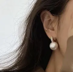 パールフープピアス ゴールド ビジュー ウェディングピアス オケージョン 華奢