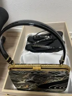金鷲 黒エナメルラデン和装用バッグと草履セット - メルカリ