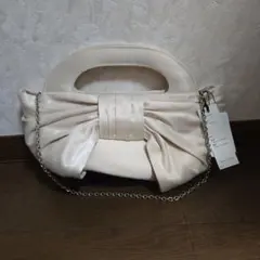 【新品タグ付き】半額セール！リボン型パーティバック