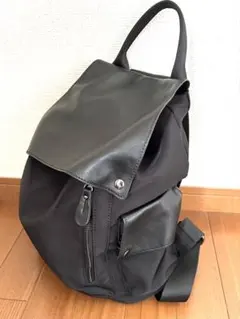 スリーフォータイム　リュックのサムネイル
