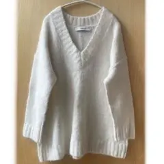 ZARA ホワイト Vネック ニット M