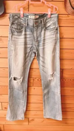 バックナンバー　ダメージデニム　ジーパン