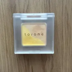 to/one トーン　ペタル　アイシャドウ　03のサムネイル