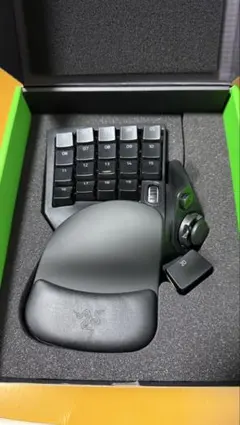 Item thumbnail for item a8452eb1-e348-4727-992c-5597615f0952