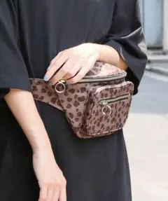 LOWRYS FARM ヒョウ柄 レオパード ウエストポーチ
