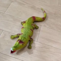 ワニ　フィギュア　お腹が鳴る