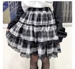 ヴォルカン ブラックティアードレーススカートのサムネイル