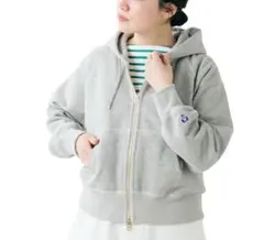 オーシバル パーカー