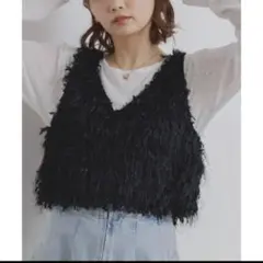 フェザーショートベストのサムネイル