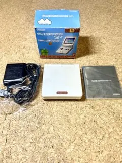 ゲームボーイアドバンスSP ファミコンカラー本体