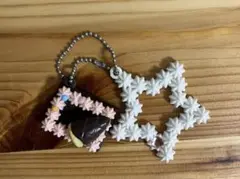 Meiji✖️ホイップる 盛りデコ チョコアクセキーホルダー［非売品］