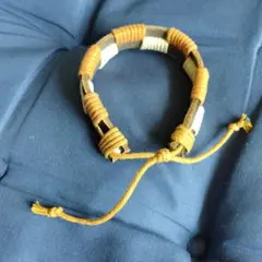 【匿名配送】カジュアル　編み込み　バングル　ブレスレット　革製