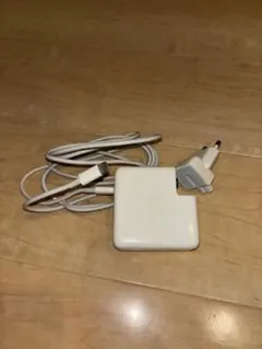 MacBook用充電器
