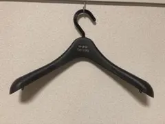 TATRAS ブラック 衣類ハンガー