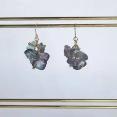 ♥️フローライトのじゃらじゃらピアス♪　ハンドメイド　グリーン&ライトパープル