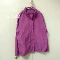 【GU】 マウンテンパーカー　美品　フード付き