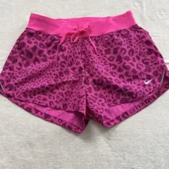 美品　ナイキ　NIKE DRI-FIT ピンク・レオパード柄 ショートパンツ M