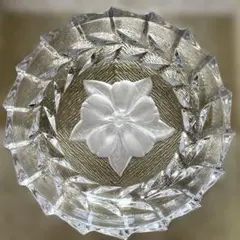 美品　マツガオカクリスタル　大鉢（サイズ直径23㎝　高さ5㎝　重さ1.5キロ）