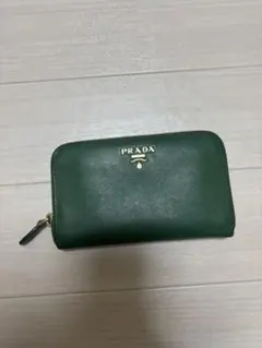 2025年最新】prada 財布 緑の人気アイテム - メルカリ