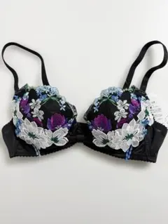 2025年最新】ワコールサルートc75の人気アイテム - メルカリ