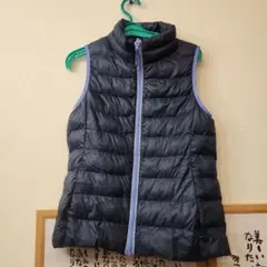 ユニクロ ネイビー ノースリーブ 中綿ベスト 140cm