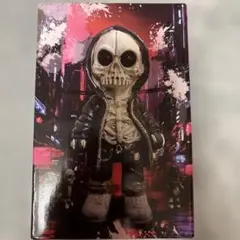 新品　黒　ストリートスカルフィギュア