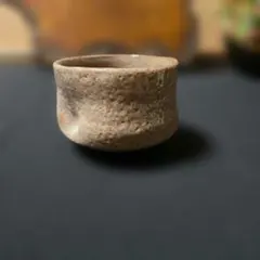 柳泉 作　大きめの ぐい呑　貫入