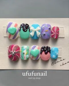 【72】ネイルチップ　ディズニー　パルパルーザ　ヴァネロペ　バレンタイン　チョコ