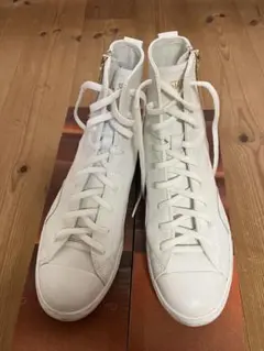 コンバースホワイトレザー ハイカットスニーカー