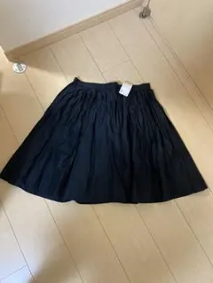 UNIQLO フレアスカート ブラック【新品】