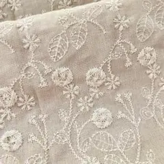 s2-h▼135×50cm▼コットンリネン刺繡生地▼花柄　立体感　ホワイト
