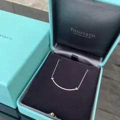 【美品】Tiffany & Co. Tスマイル ネックレス　ダイヤのサムネイル