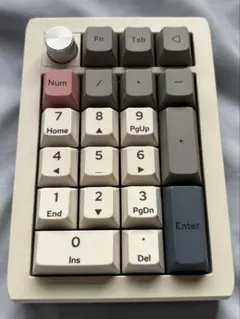 EPOMAKER EK21 テンキー 本体　ほぼ未使用のサムネイル