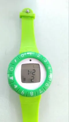 デジタル知育時計　チャレンジ　九九　コラショ　進研ゼミ　緑のサムネイル