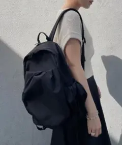 emmi ギャザーボディーバックパック