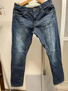 【新品】earth music&ecologyストレートデニム　ダメージジーンズ