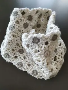 ハンドメイド　アネモネ花モチーフ　スヌード