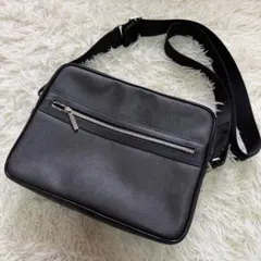 【美品】dunhill ダンヒル 黒　レザー ショルダーバッグ クロスボディ