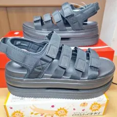 NIKE ICON CLASSIC 厚底サンダル ブラック