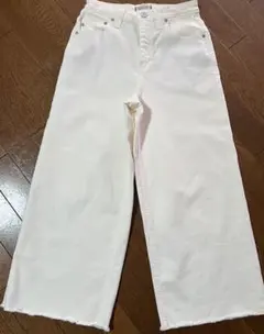 yanuk ホワイト