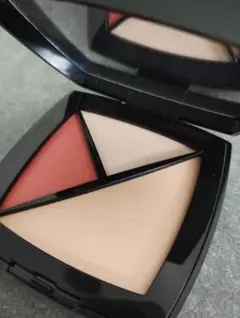 CHANEL パレット エサンシエル 150 ベージュ クレールのサムネイル