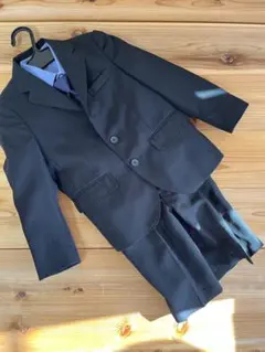 伊勢丹物　子供120スーツ5点セット+おまけ　卒園式　入学式　チャコールブラック