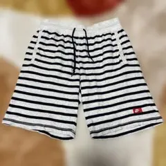 Nike ストライプショートパンツ