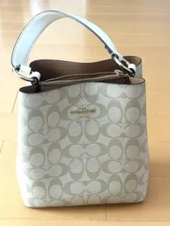 COACH シグネチャー ハンドバッグのサムネイル